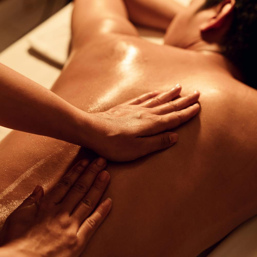 Experience_banner-5-Body_Massage_Oil_for_Stretch_Marks.jpg